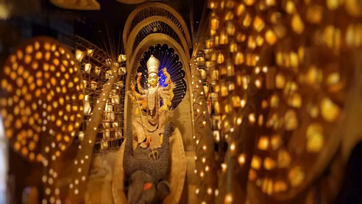 Durga Mantra: Powerful Maa Durga Mantras, Meaning & Benefits — Astrologger